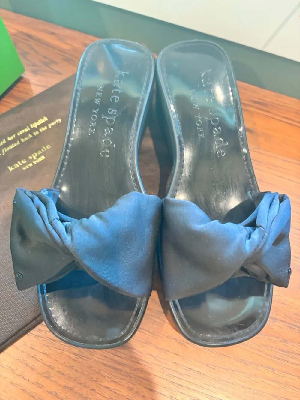 Kate Spade New York Bikini Wedge Sandals Black Neoprene Bow Size 8B EUC w/ Box